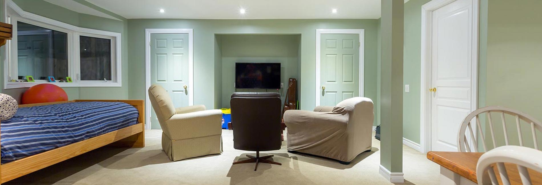 Convert Concrete Subfloor To Living Room